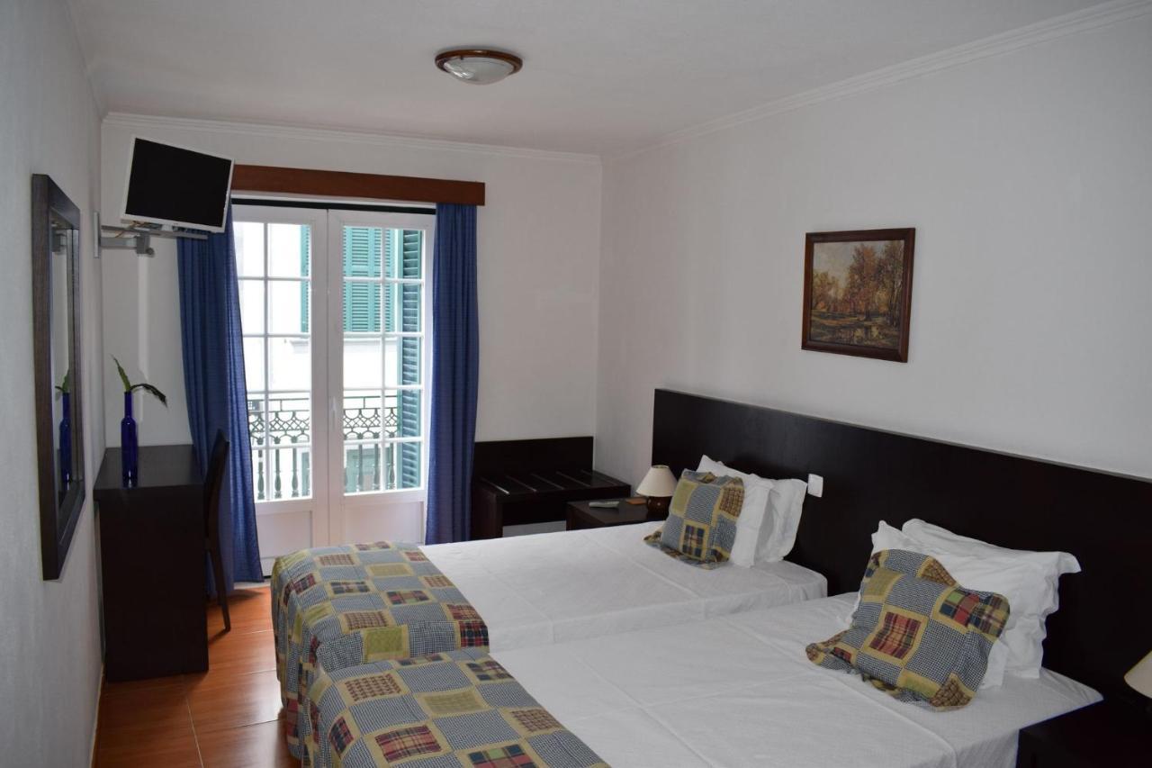 Residencia Machado Hotel Орта Екстериор снимка